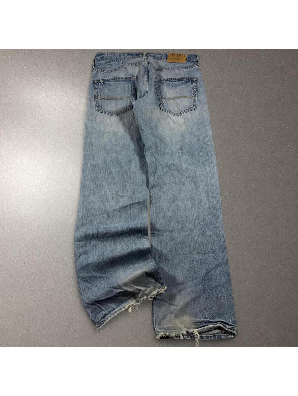 Y2K skater Hollister balboa classic straight distressed jeans - fits 31x30!